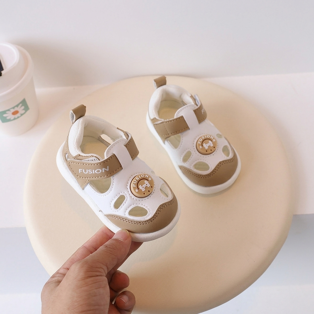Toddler "FUSION" Closed-Toe Leather Walking Sandals thumbnail 2