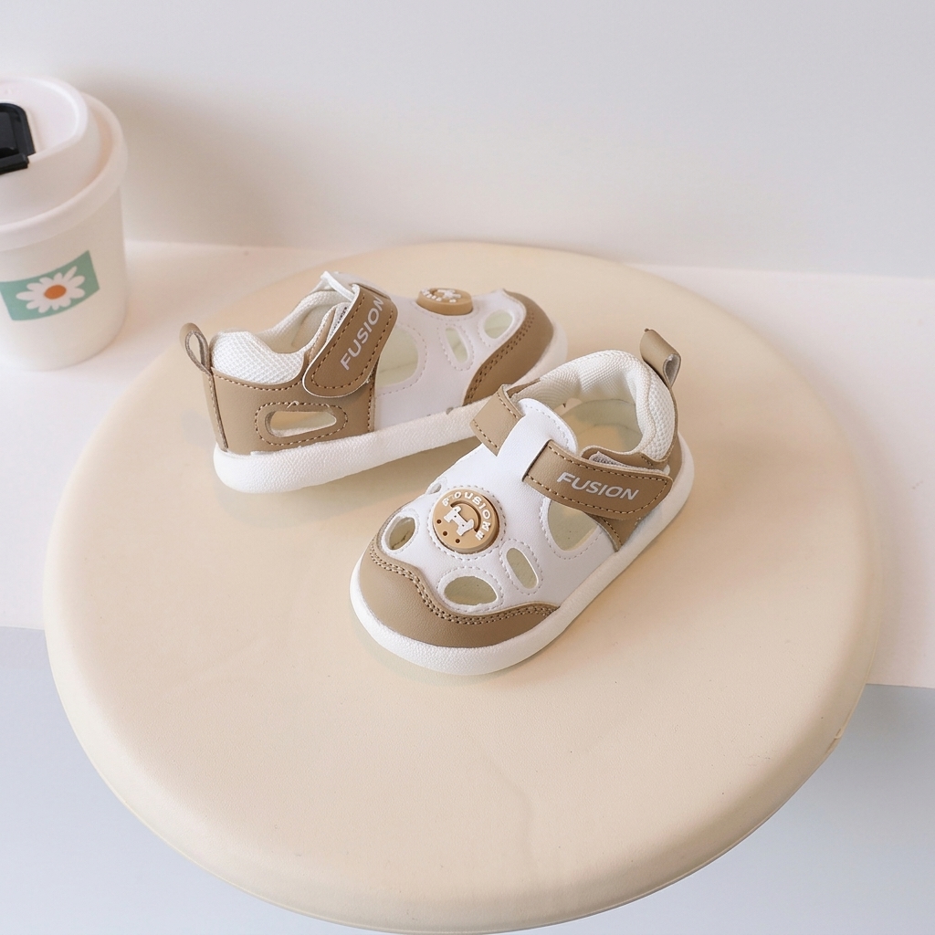 Toddler "FUSION" Closed-Toe Leather Walking Sandals thumbnail 4